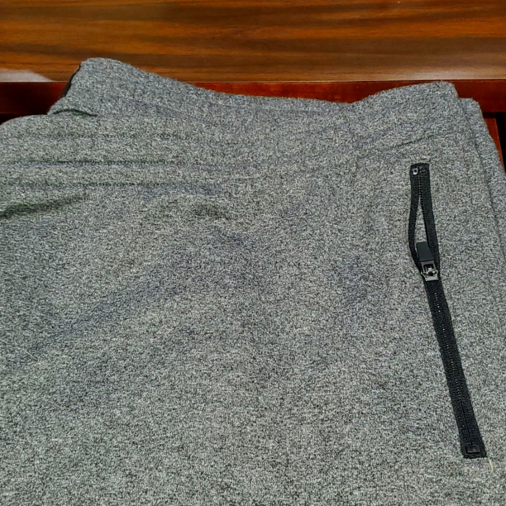 Men's Foundry Athletic Shorts Size 4XL Dark Heather Gray